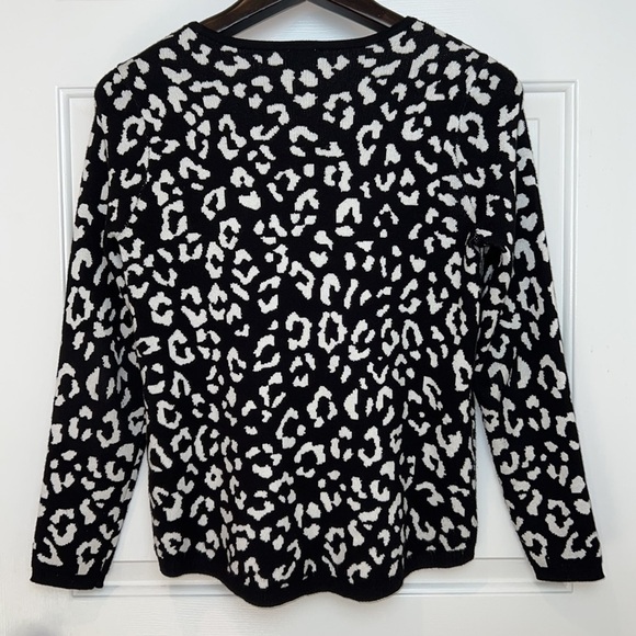 Chico’s Animal Print Sweater Crewneck Small (Chico’s 0) Black White - Picture 6 of 10